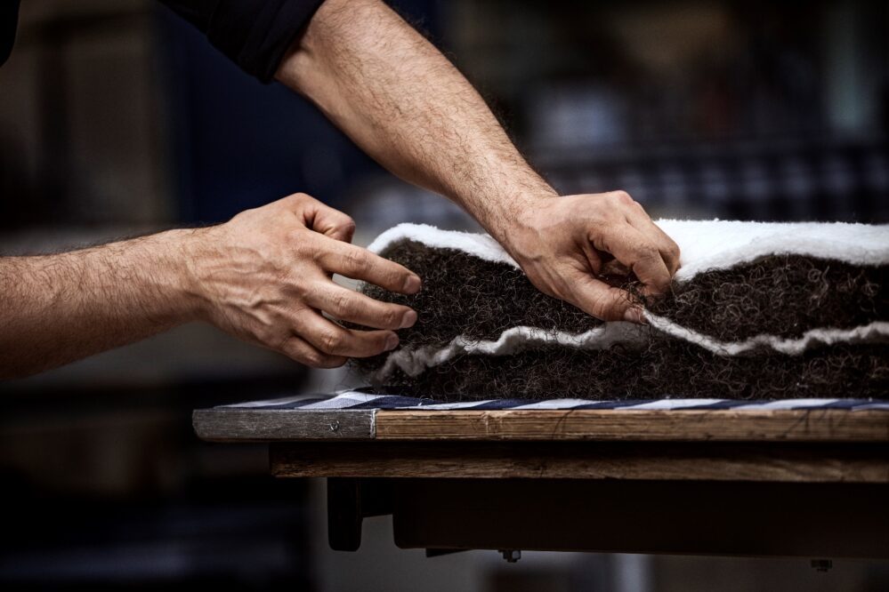 The manufacturing of horsehair mattress